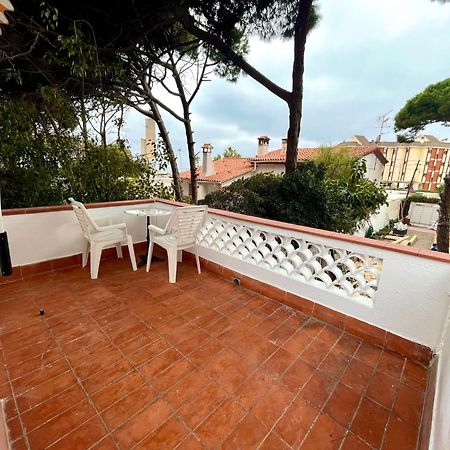 Nuevos Apartamentos Frente Al Mar Y A La Playa Castelldefels Kültér fotó