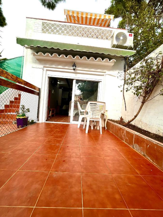 Nuevos Apartamentos Frente Al Mar Y A La Playa Castelldefels Kültér fotó