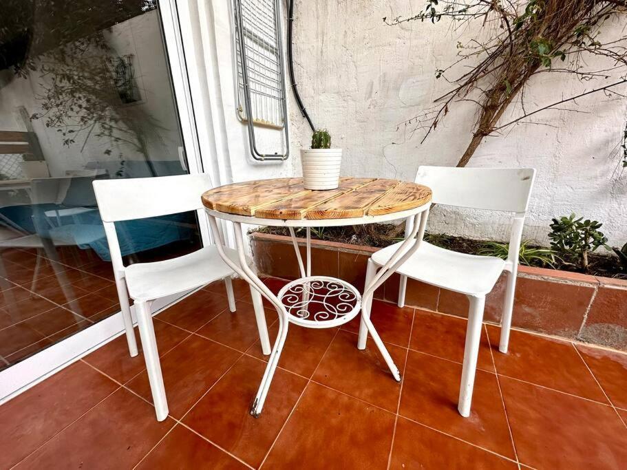 Nuevos Apartamentos Frente Al Mar Y A La Playa Castelldefels Kültér fotó