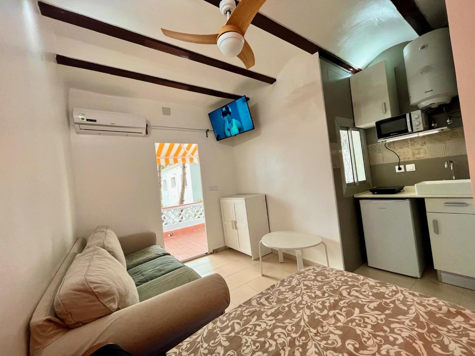 Nuevos Apartamentos Frente Al Mar Y A La Playa Castelldefels Kültér fotó