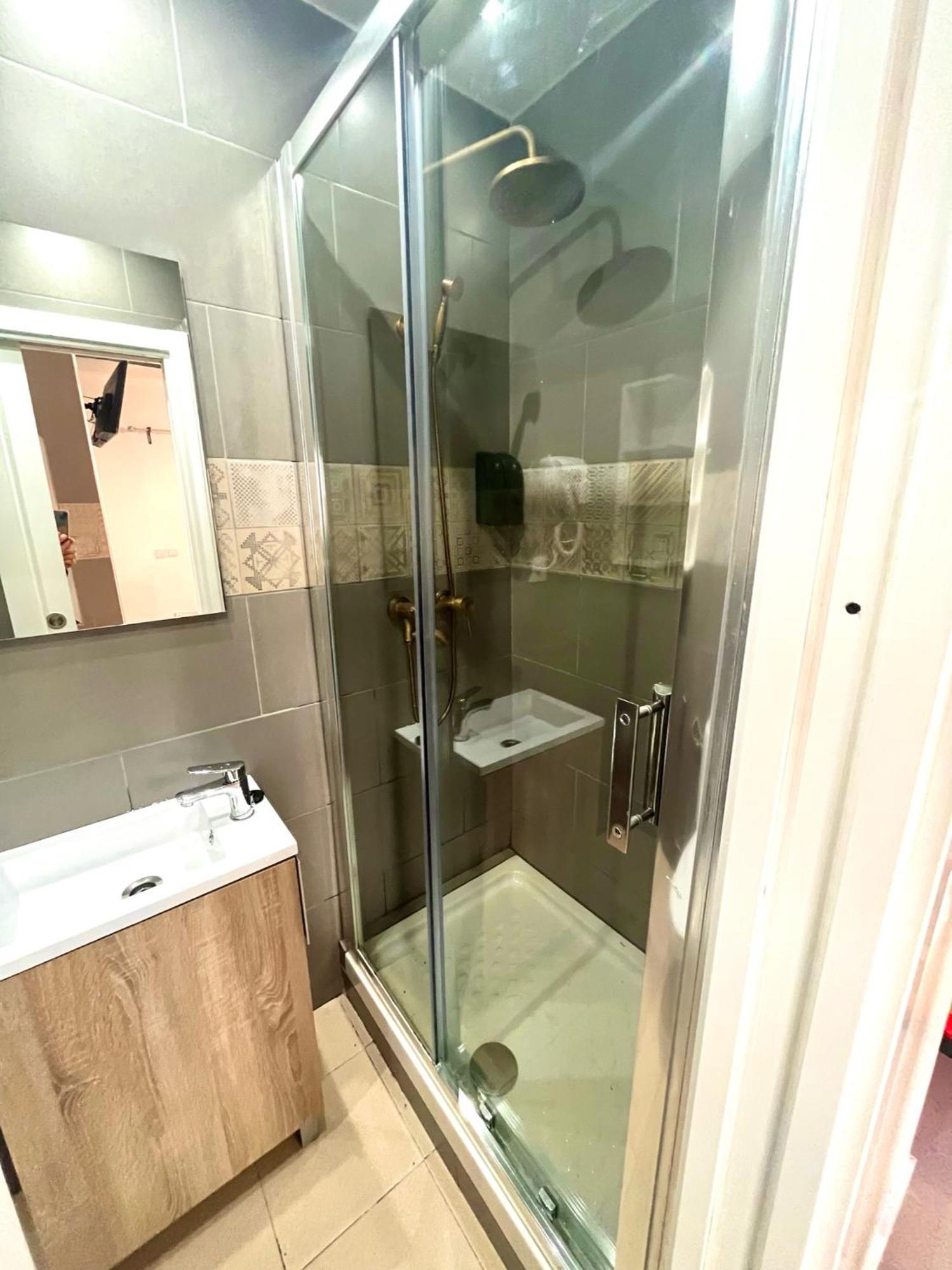 Nuevos Apartamentos Frente Al Mar Y A La Playa Castelldefels Kültér fotó